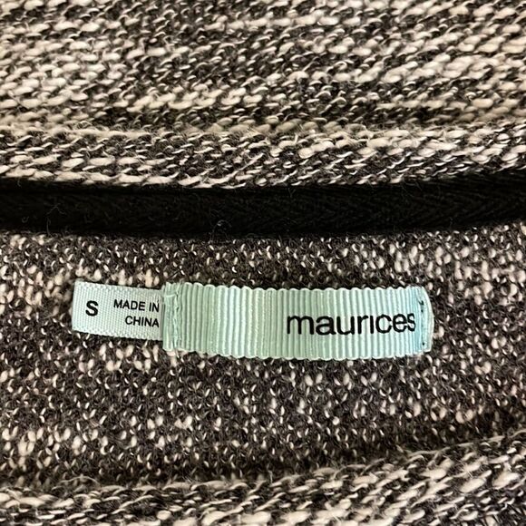 MAURICES three-quarter length top from size S - Picture 5 of 7